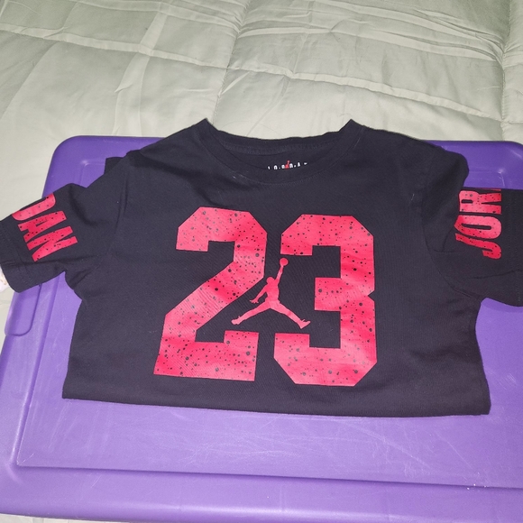 Boys Jordan tshirts - Picture 8 of 11
